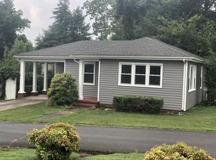 304 Central Dr, Bristol, TN 37620