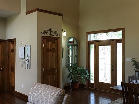 5th image of 13731 Oak Berry Ave