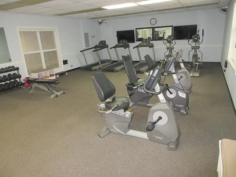 2572 Emory Dr E #J — Photo 31