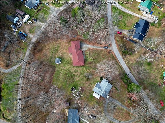 5th image of 208 Woodland Dr