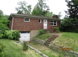 3818 Foster Rd, North Versailles, PA 15137