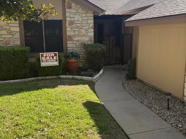 48 Oaks Pl, Lago Vista, TX 78645