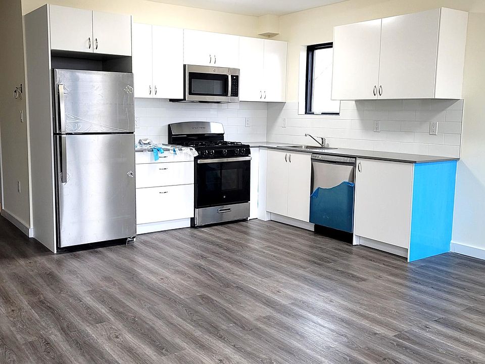 1st image of 140 Amherst St #1