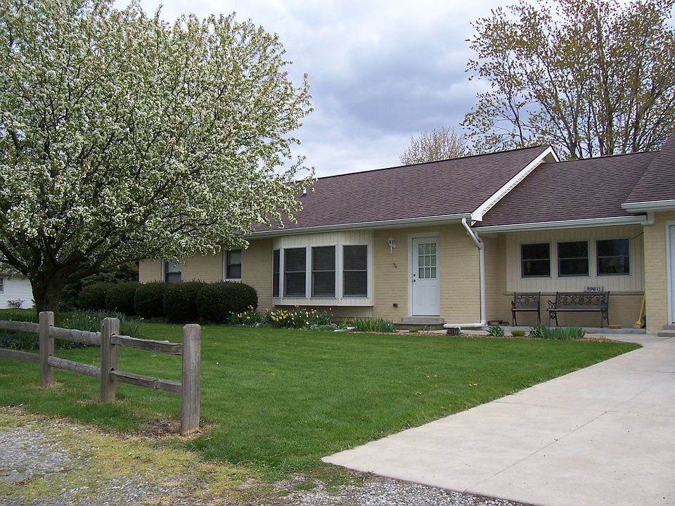 1st image of 39611 Burton Dr