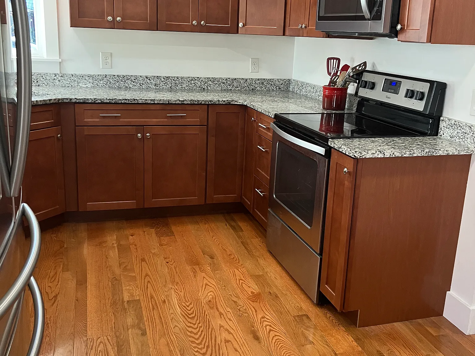 2 bed, 968 sqft, $2,500 — Photo 2