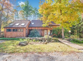 135 Glendale Rd, Hampden, MA 01036