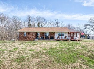 1511 Jones Chapel Rd, Byrdstown, TN 38549