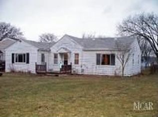 27422 W Huron River Dr, Flat Rock, MI 48134
