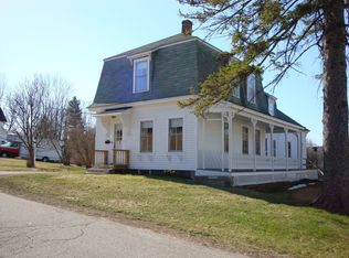 40 Chestnut St, Bristol, NH 03222