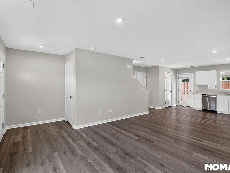 200 Harvest Hill Ln — Photo 7