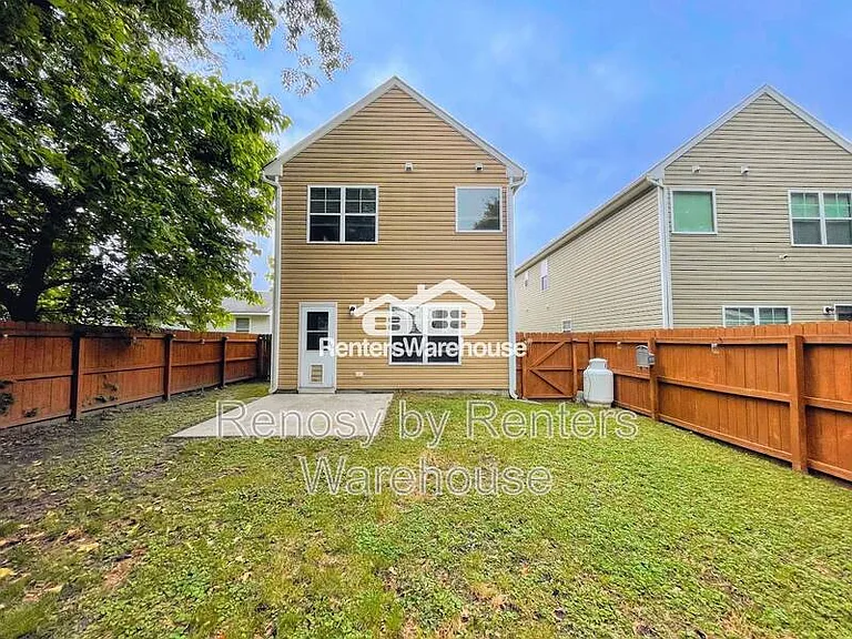 4139 Franklin St — Photo 41