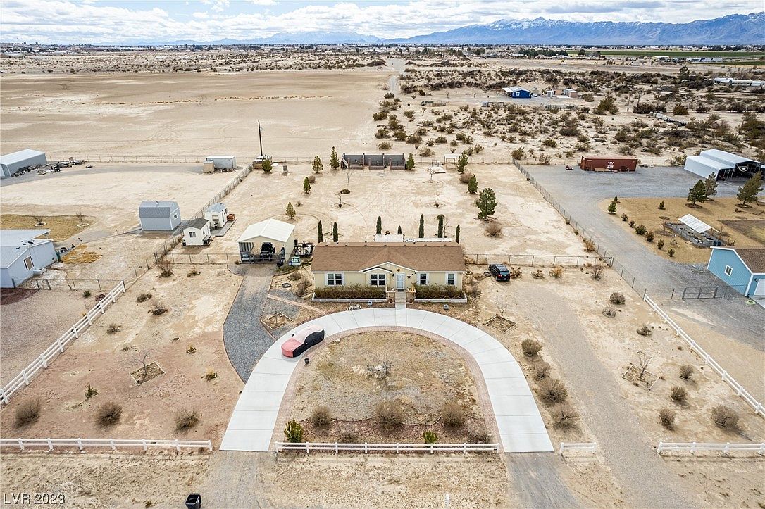 261 E Stagecoach Rd, Pahrump, NV 89060 | MLS #2477321 | Zillow