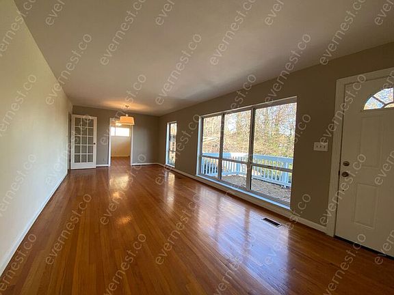 2nd image of 3225 Social Cir