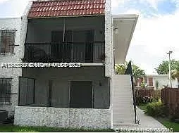 8701 SW 141st St #M2 — Photo 2