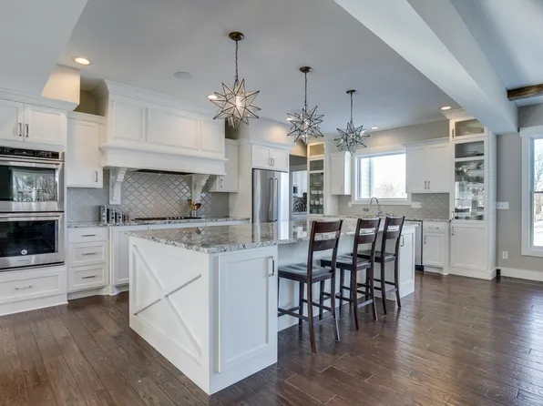 1424 Fairacre Ln SW, Willmar, MN 56201