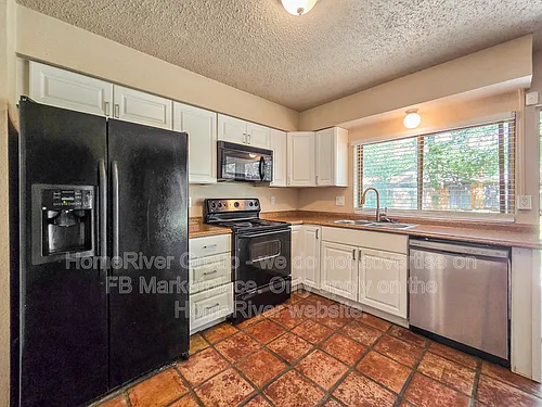 1402 Fair Oaks Blvd Photo 1