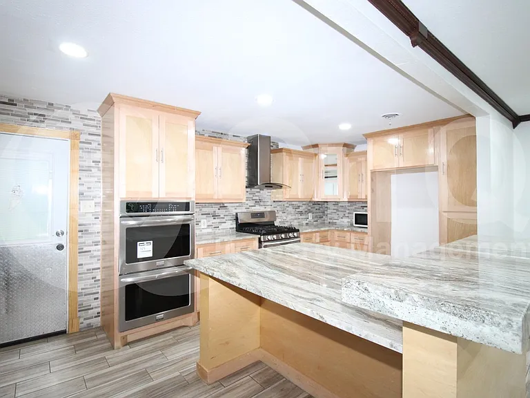 17 Macarthur Dr #A — Photo 5