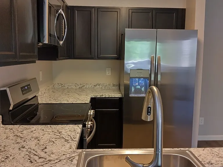 1019 Dornajo Way #220 — Photo 10
