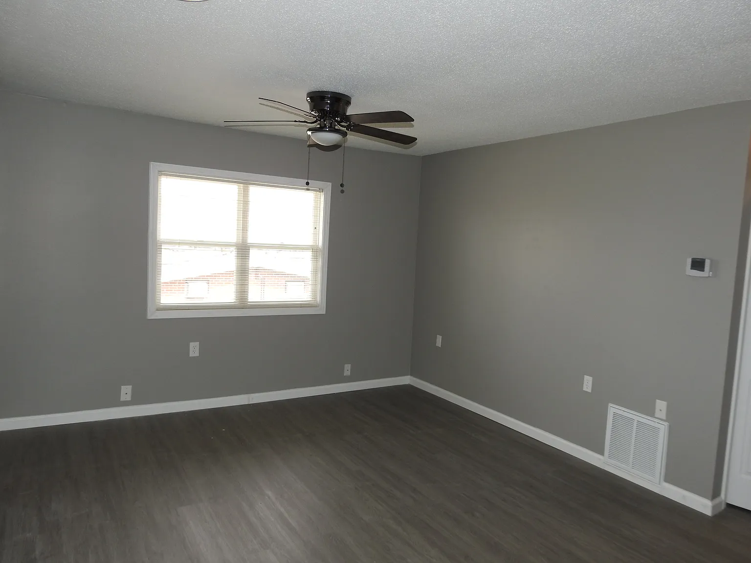 8 Plex — Photo 2