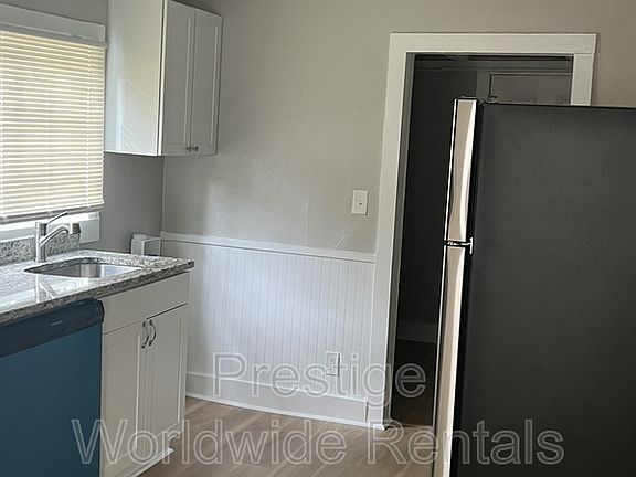 3rd image of 5223 Thomason Ave