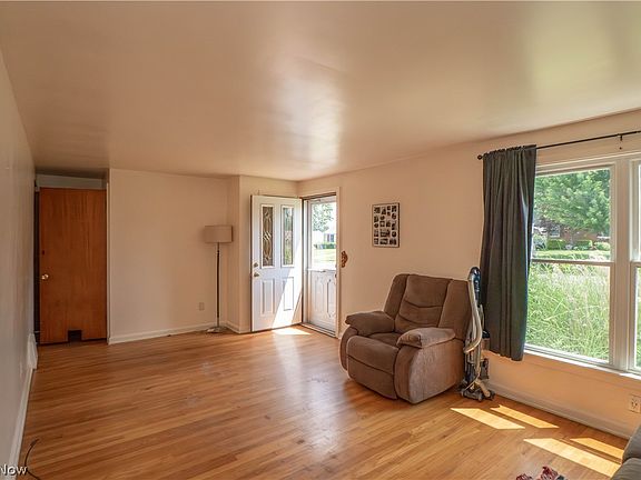 4th image of 3835 Bernard Ave NW