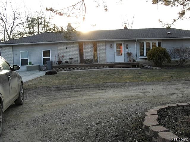 1st image of 380 S Conklin Dr