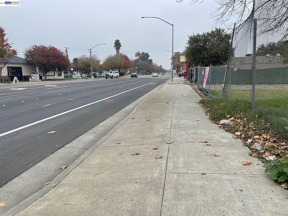 1st image of 522 W Grant Line Rd