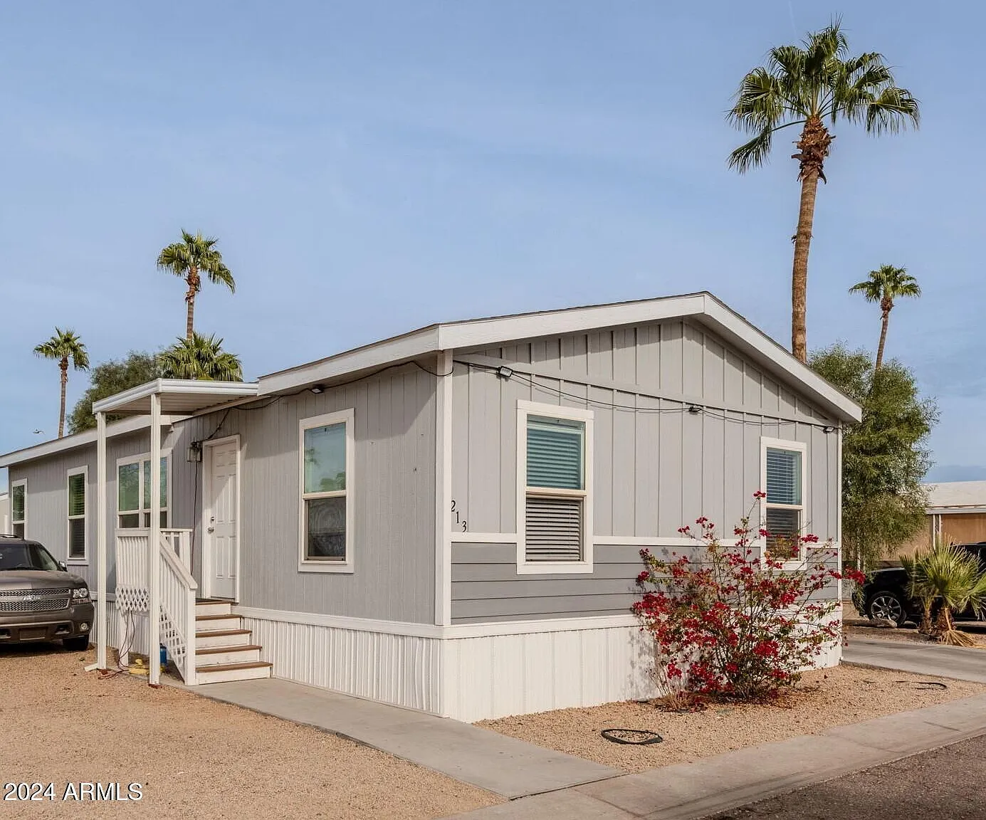 3 bed, 2.0 bath, 1152 sqft, $2,300 — Photo 1