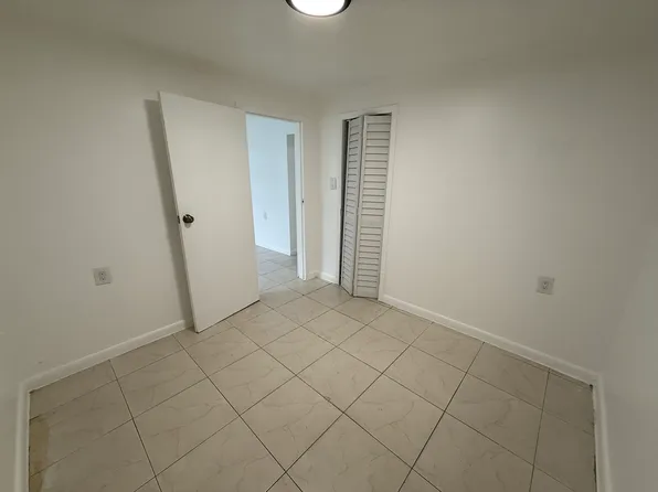 3705 SW 13th Ct, Fort Lauderdale, FL