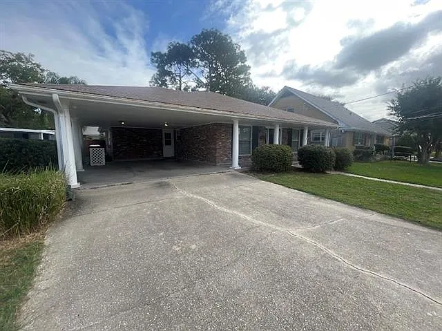 4901 Purdue Dr — Photo 15