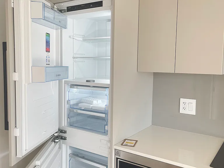 8080 Oak St #406 — Photo 3