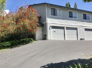401 Holiday Hills Dr, Martinez, CA 94553