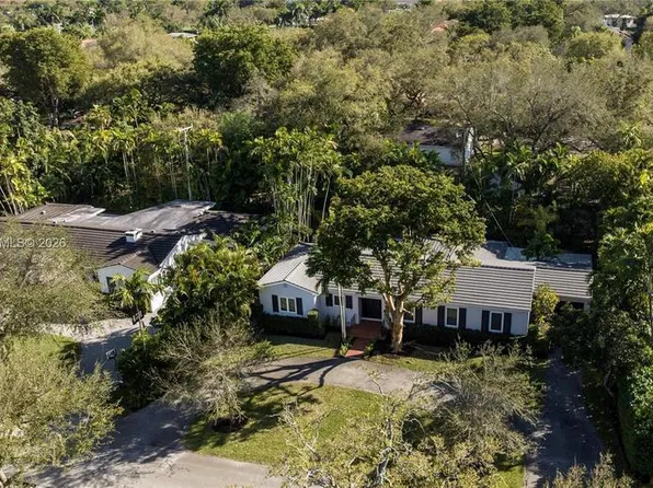 1350 Mendavia Ave, Coral Gables, FL 33146