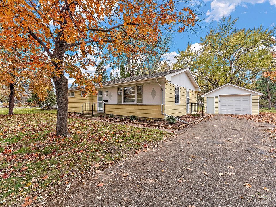 1st image of 1407 Dixon Dr