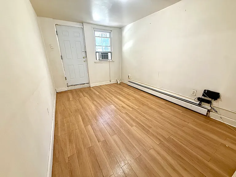 32 President St #1 — Photo 3