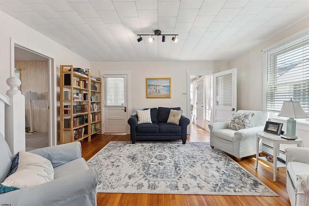 5 bed, $2,800 — Photo 3