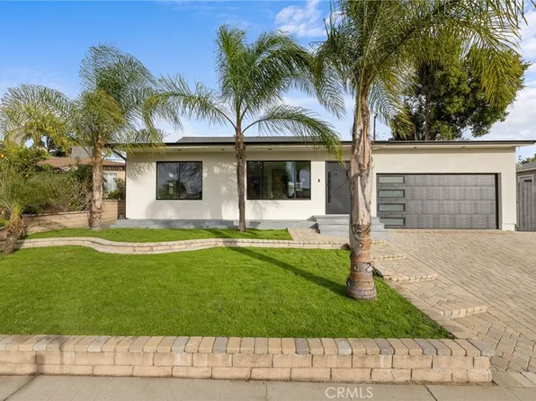 8416 Wakefield Ave, Panorama City, CA 91402