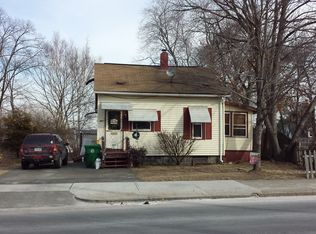 401 East St, Chicopee, MA 01020