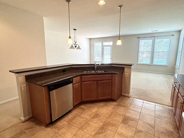 13724 Fieldstone Way — Photo 9