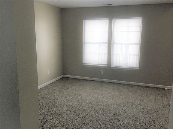 3rd image of 5577 Bracken Dr