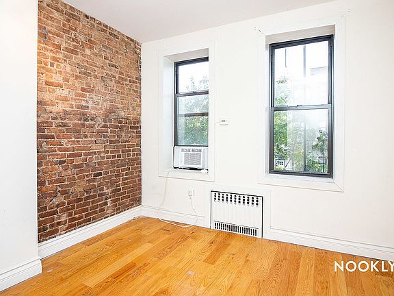 2nd image of 227 Stanhope St #2R