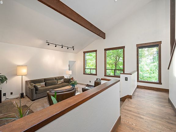 5th image of 2031 Dogwood Dr