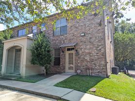 888 S Kenilworth Pkwy, Baton Rouge, LA