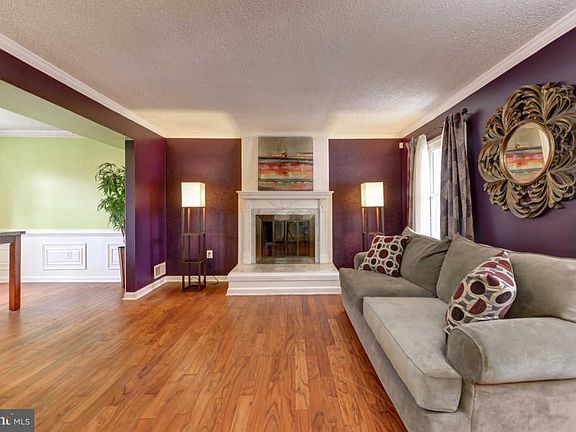 4th image of 9124 Old Burton Cir