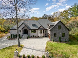 1689 Anderson Rd, Hendersonville, TN 37075