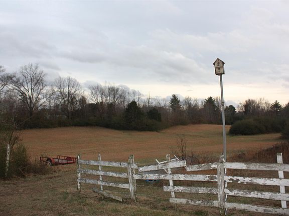 5th image of 774 Lowery Ln