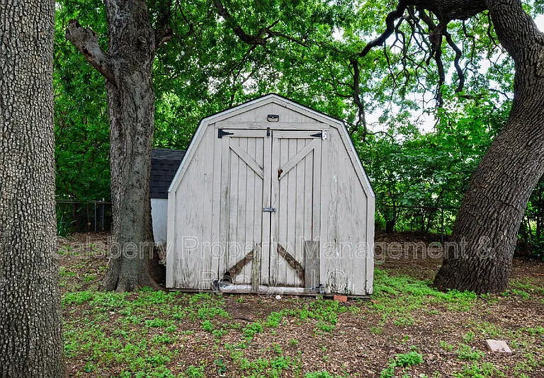 107 Windsor Ct — Photo 27