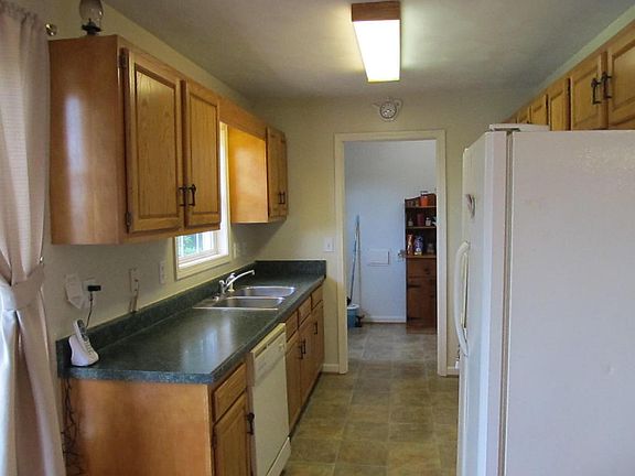 2nd image of 67 Dillon Dr