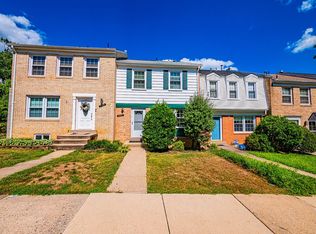2082 Pilgrim Dr, Woodbridge, VA 22192