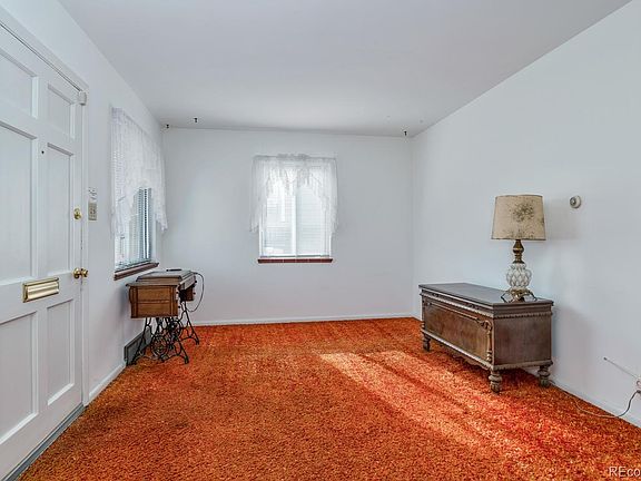 5th image of 1685 S Quivas St